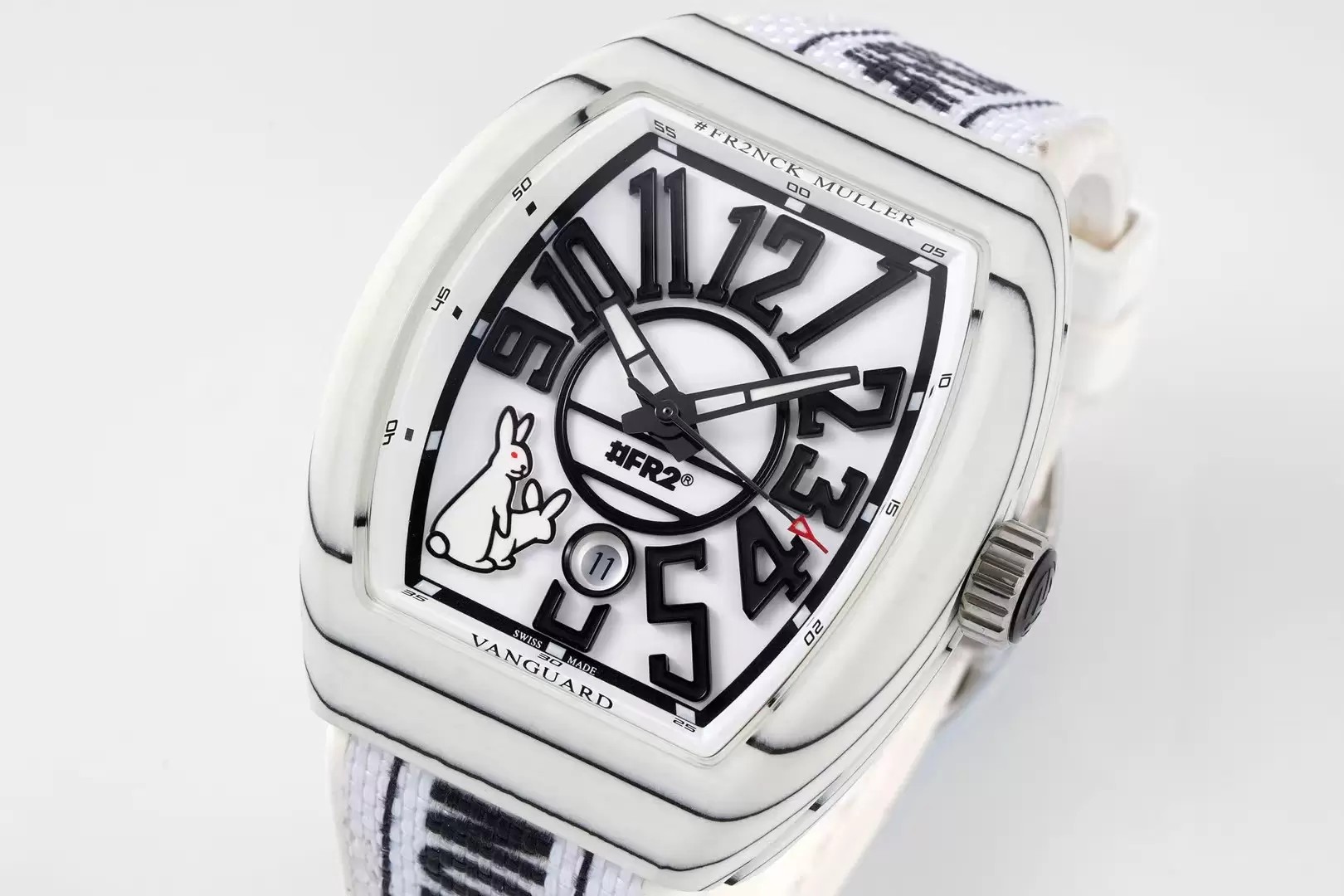 뱅가드 화이트 카본 파이버 화이트 다이얼 / ABF V45 SC DT / 44mm / 2824 무브먼트, 44mm x 54mm x 13.5mm