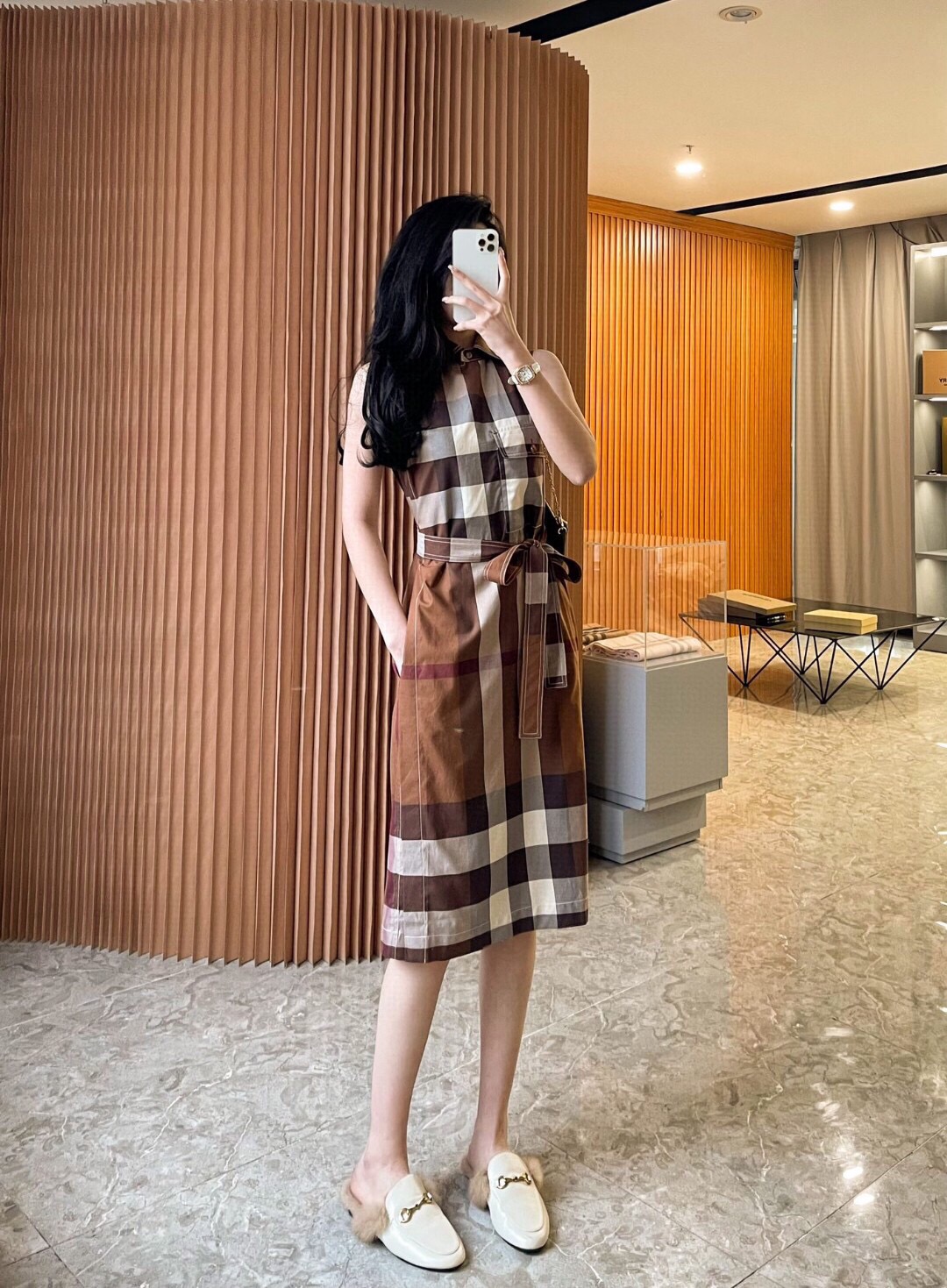 버치 브라운 체크 민소매 베스트 셔츠 미디 원피스