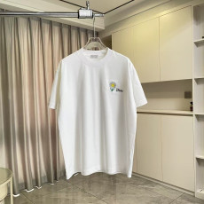 개성 레터링 로고 자수 반팔 티셔츠